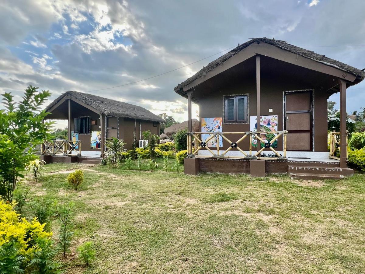 Leo Wodden Resort Хампи Экстерьер фото